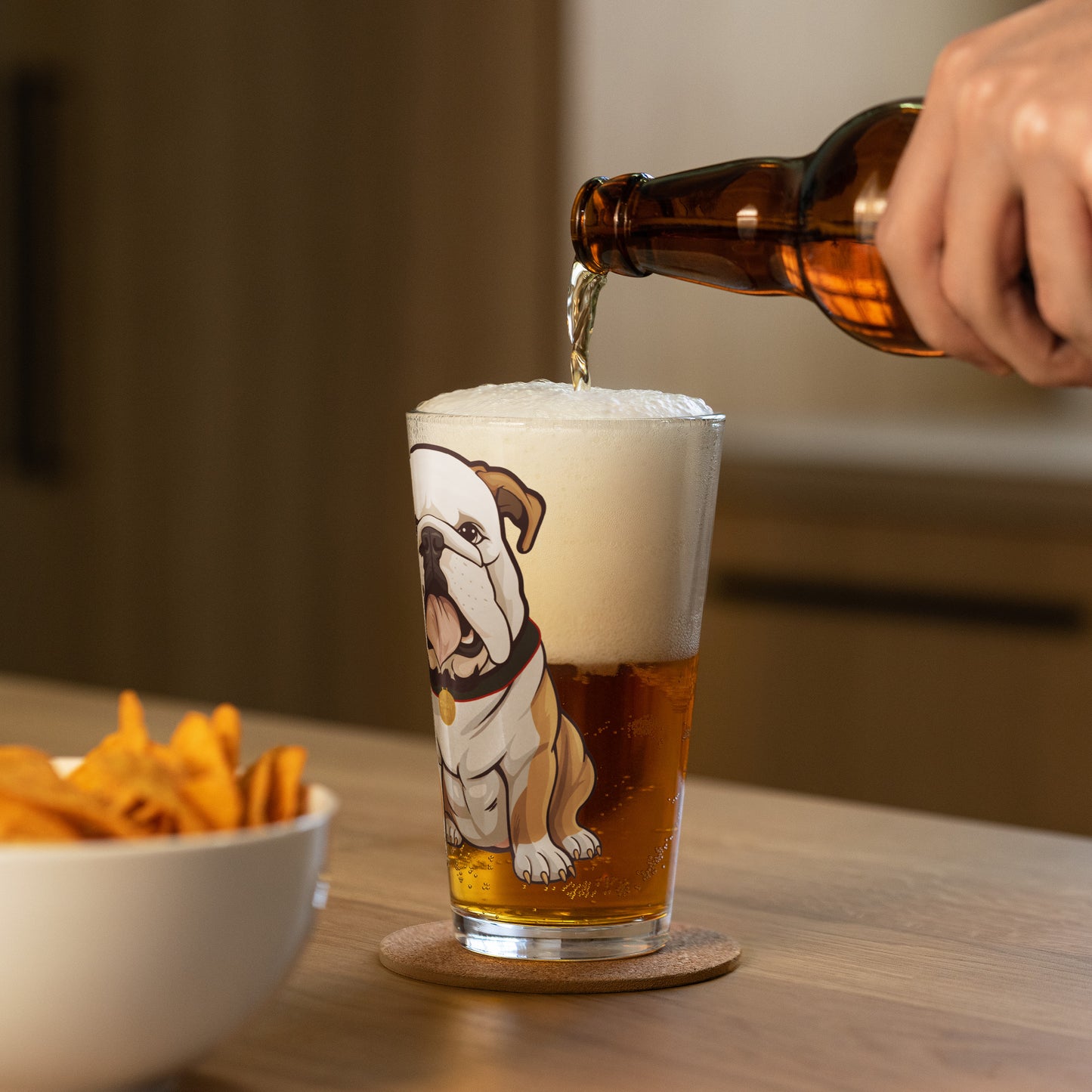 Chesty XIA Shaker pint glass